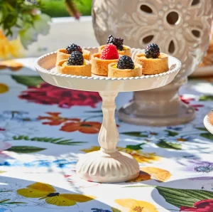 Alzatina per dolci in porcellana lavorata a mano in 3 varianti