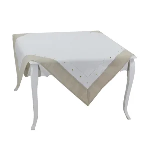 Centrotavola in lino con ricamo punto a giorno