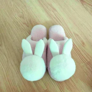 Pantofole antiscivolo con batuffolo in pelliccia e orecchie rabbit applicate