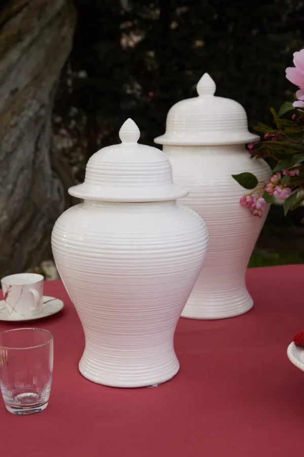 Poutique decorativa in porcellana disponibile in 2 misure