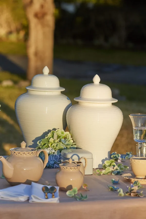 Poutique decorativa in porcellana disponibile in 2 misure