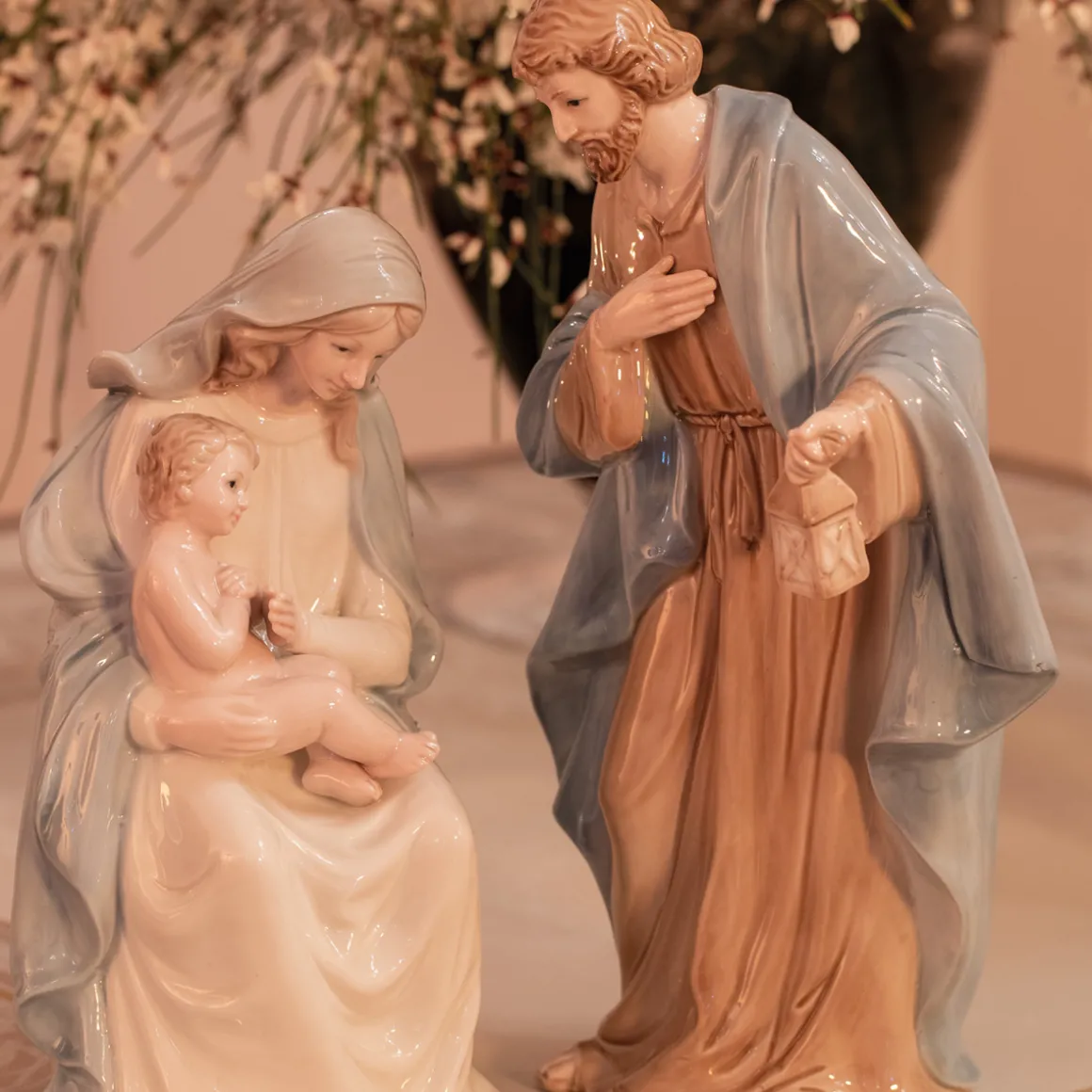 set__pezzi_nativitue_in_p_1.webp Set 2 pezzi nativitu00e0 in porcellana dipinta a mano